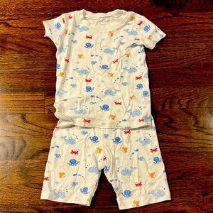 EUC Kissy kissy size 4 short pajamas set